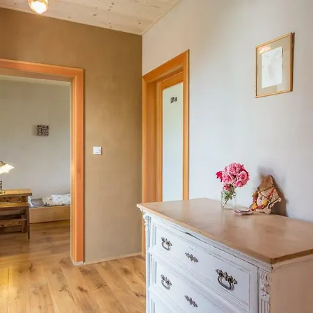 Prirodni Dum V Duchu Velryby Гостевой дом 4*